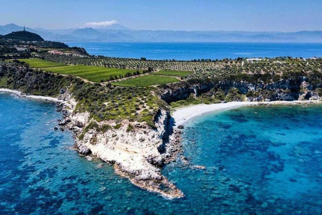 Casa Vacanze Il Nido - 4 Stelle Милаццо Экстерьер фото