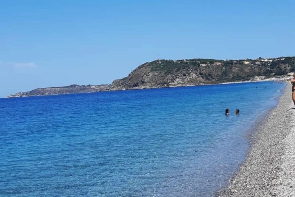 Casa Vacanze Il Nido - 4 Stelle Милаццо Экстерьер фото